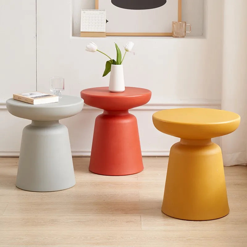 שולחן צד פיסולי לבית ולחוץ | דגם Hourglass Stool & Table