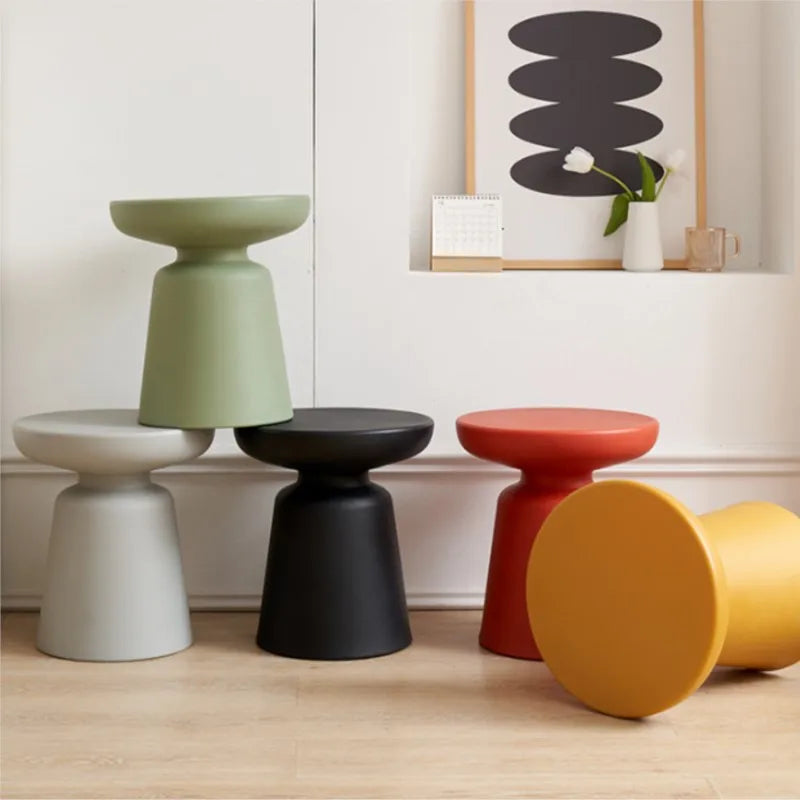 שולחן צד פיסולי לבית ולחוץ | דגם Hourglass Stool & Table