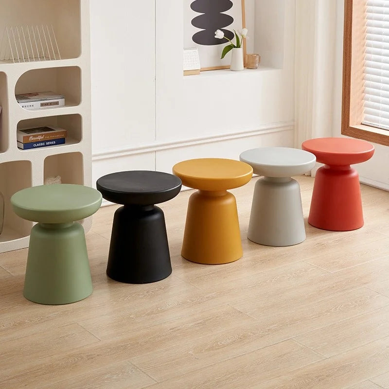 שולחן צד פיסולי לבית ולחוץ | דגם Hourglass Stool & Table