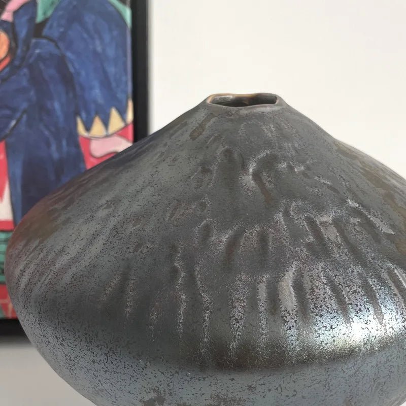 אגרטל קרמיקה פיסולי כהה | דגם Dark Diamond Pottery - My Store